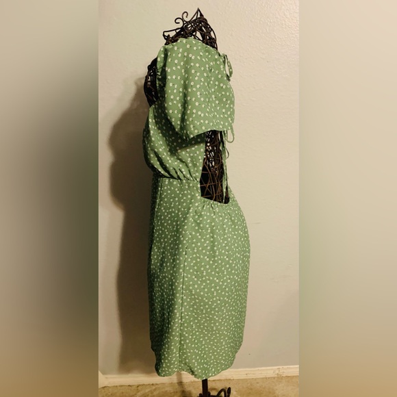 Cloud Sky Open Back Green Floral  Dress.R 211 - Picture 3 of 4